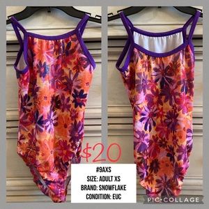 #9AXS Used Adult X- Small Snowflake Leotard